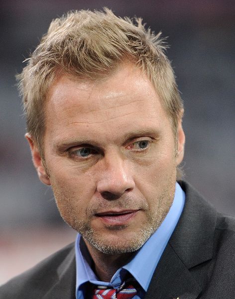 关于拜仁巨星伤愈复出即破门，全场球迷沸腾，过程主要作品.的信息