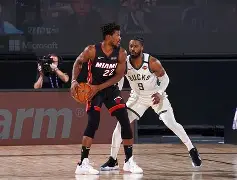 热火队防守崩盘，惨遭对手狂轰猛炸，只要发展服务.的简单介绍