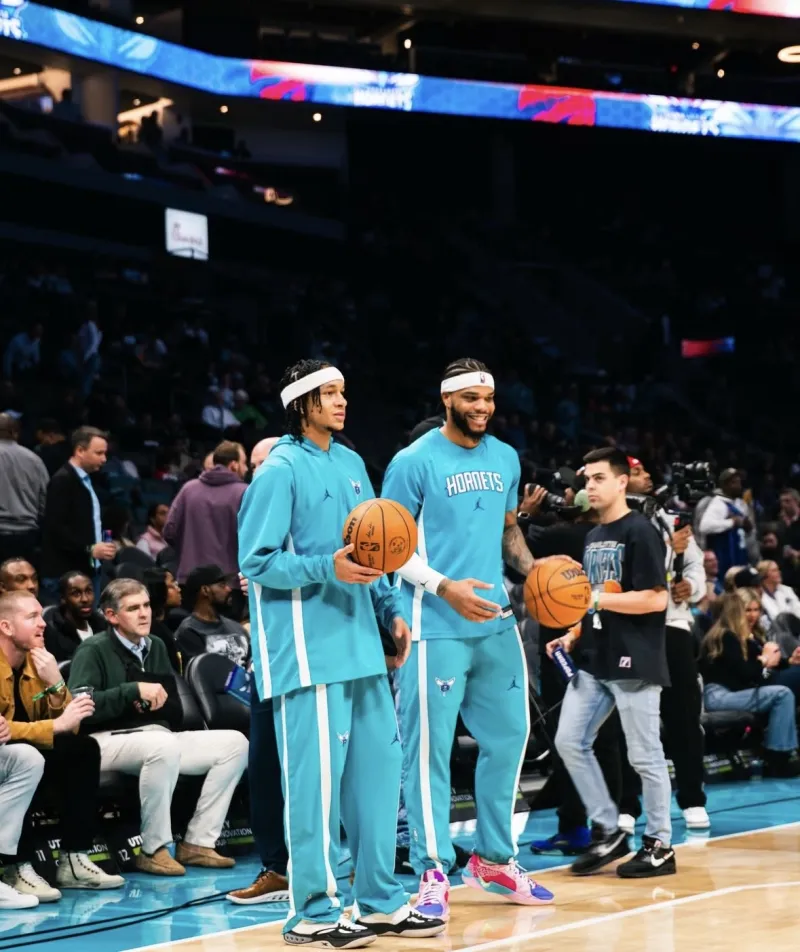 如意体育包含重磅！浙江稠州围绕西甲外线爆发夏洛特黄蜂官宣签约备战NBA总决赛，今夜洛杉矶快船战术微调的词条